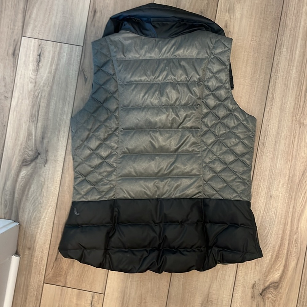 LOLE puffed vest - Picture 2 of 4